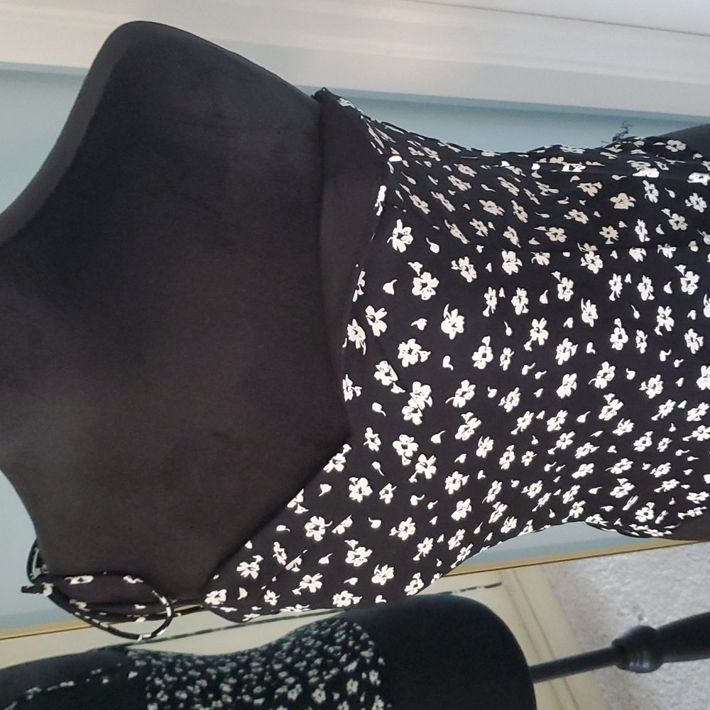 Mi Ami top S black white floral - Picture 7 of 7